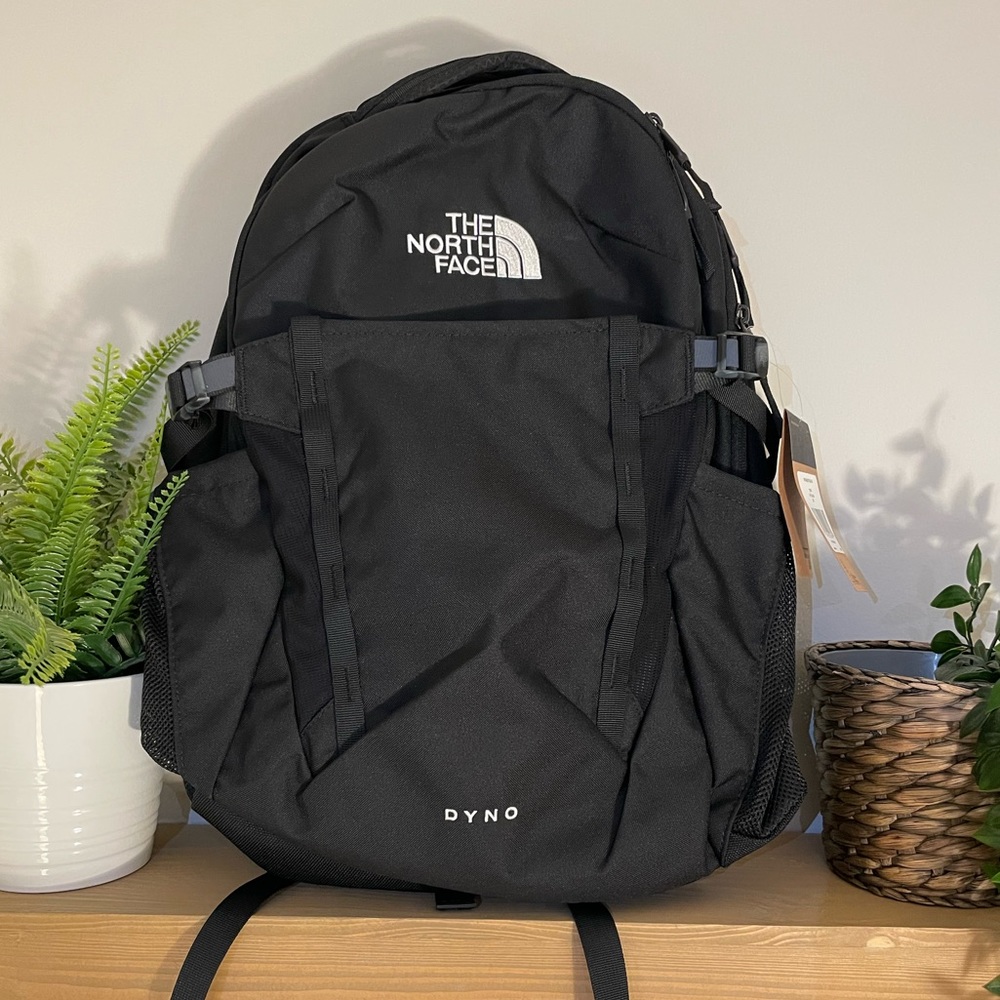The North Face Backpack Dyno. Brand New - Picture 1 of 9